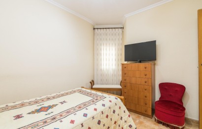 Resale - Apartment / flat - Pinoso - Comunidad valenciana