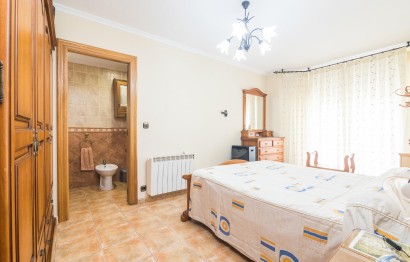 Resale - Apartment / flat - Pinoso - Comunidad valenciana