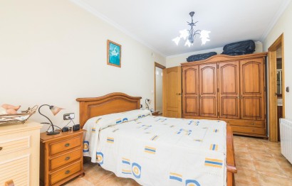 Resale - Apartment / flat - Pinoso - Comunidad valenciana
