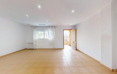 Resale - Townhouse - Perleta - Maitino-Perleta