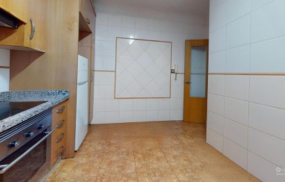Resale - Apartment / flat - Elche - Plaza Crevillente-Juzgados