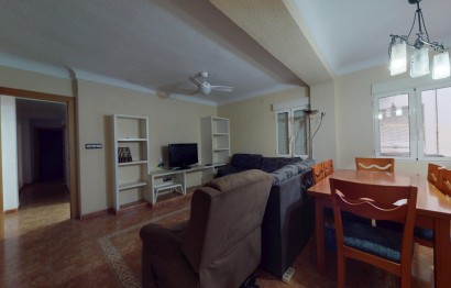 Resale - Apartment / flat - Elche - Plaza Crevillente-Juzgados