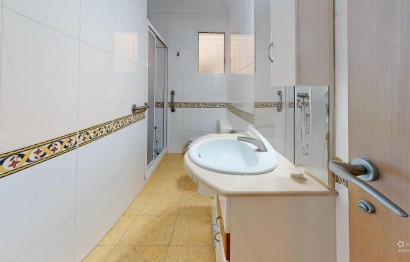 Resale - Apartment / flat - Elche - Plaza Crevillente-Juzgados