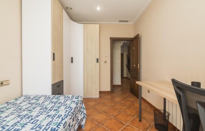 Resale - Tripex - Elche - Corazon de Jesus
