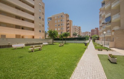 Resale - Apartment / flat - Arenales del Sol - Zona paseo maritimo