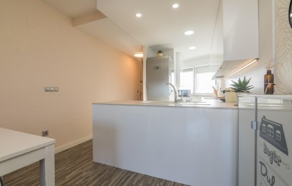 Resale - Apartment / flat - Arenales del Sol - Zona paseo maritimo