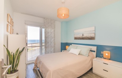 Resale - Apartment / flat - Arenales del Sol - Zona paseo maritimo