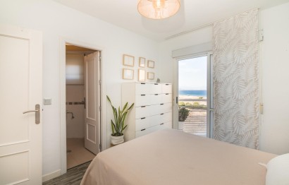 Resale - Apartment / flat - Arenales del Sol - Zona paseo maritimo
