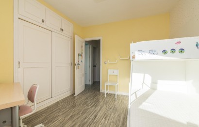 Resale - Apartment / flat - Arenales del Sol - Zona paseo maritimo