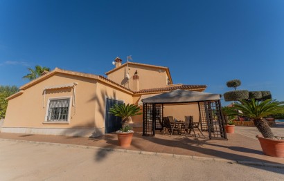 Resale - Villa - Elche Pedanías - Jubalcoy