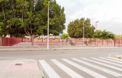 Resale - Terreno urbano - La hoya - La Hoya-Daimes-El Derramador