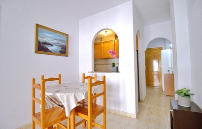 Resale - Apartment / flat - Torrevieja - Estacion de autobuses