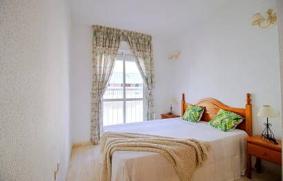 Resale - Apartment / flat - Torrevieja - Estacion de autobuses