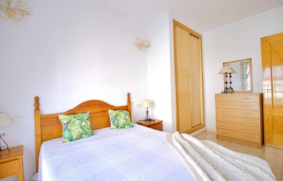 Resale - Apartment / flat - Torrevieja - Estacion de autobuses
