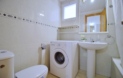 Resale - Apartment / flat - Torrevieja - Estacion de autobuses