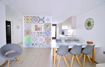 Resale - Apartment / flat - Pilar de la Horadada - Torre de la Horadada