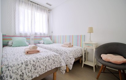 Resale - Apartment / flat - Pilar de la Horadada - Torre de la Horadada