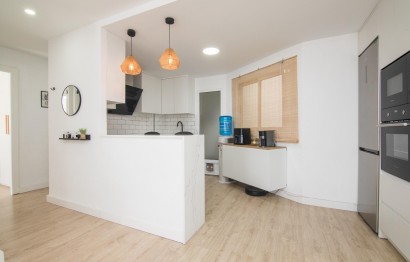 Resale - Apartment / flat - Elche - Plaza Madrid