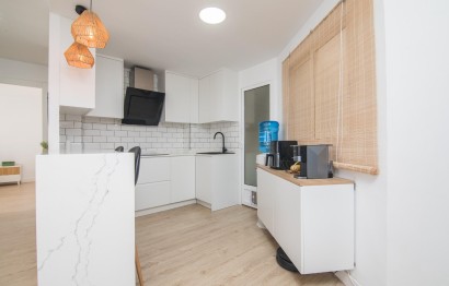 Resale - Apartment / flat - Elche - Plaza Madrid