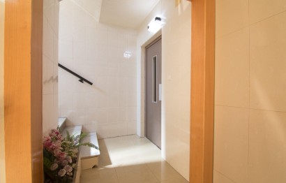 Resale - Apartment / flat - Elche - Plaza Madrid