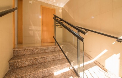 Resale - Apartment / flat - Elche - Plaza Madrid