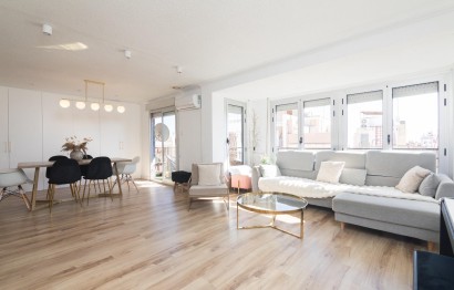 Reventa - Apartamento / piso - Elche - Reina Victoria-Miguel Hernández