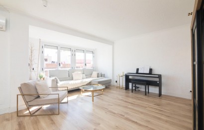 Reventa - Apartamento / piso - Elche - Reina Victoria-Miguel Hernández