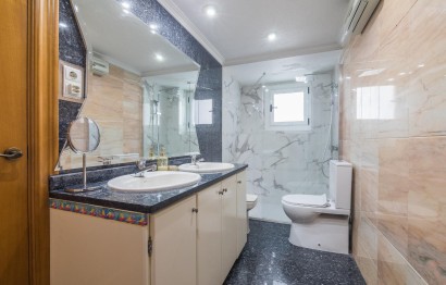 Reventa - Apartamento / piso - Elche - Reina Victoria-Miguel Hernández