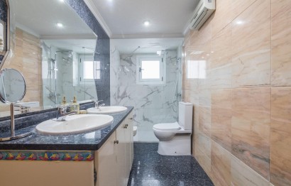 Reventa - Apartamento / piso - Elche - Reina Victoria-Miguel Hernández