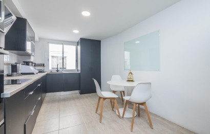 Reventa - Apartamento / piso - Elche - Reina Victoria-Miguel Hernández