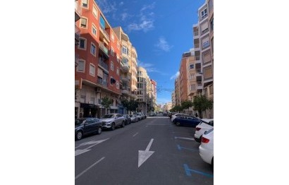 Revente - Appartement - Elche - Asilo - Pisos Azules