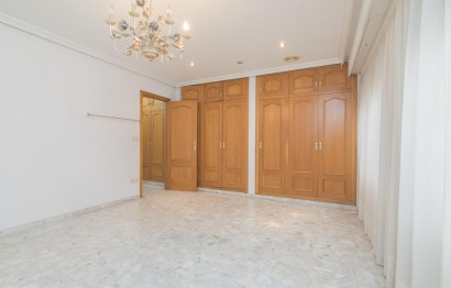Revente - Casa - Elche - Corazon de Jesus