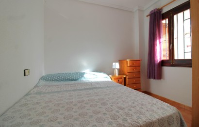 Resale - Bungalow Planta Baja - Santa Pola - Calas de Santiago Bernabeu