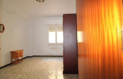 Resale - Apartment / flat - Santa Pola - Centro