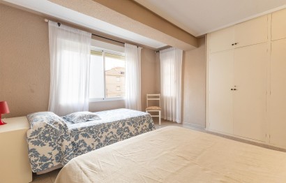 Resale - Apartment / flat - Santa Pola - Santiago bernabeu