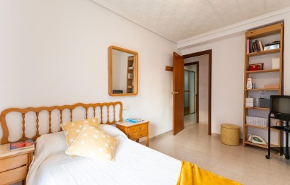 Resale - Apartment / flat - Santa Pola - Santiago bernabeu