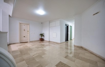 Resale - Apartment / flat - Santa Pola - Centro