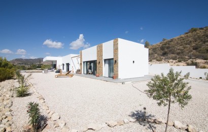 Resale - Villa - La Romana - ALCANA