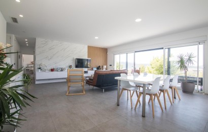 Resale - Villa - La Romana - ALCANA