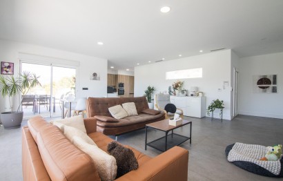Resale - Villa - La Romana - ALCANA