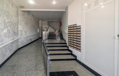 Resale - Apartment / flat - Santa Pola - Centro