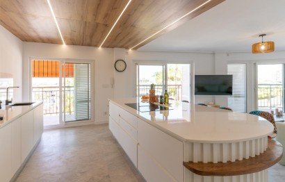 Resale - Apartment / flat - Santa Pola - Centro