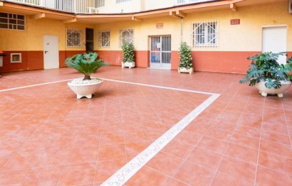 Resale - Apartment / flat - Santa Pola - Club nautico