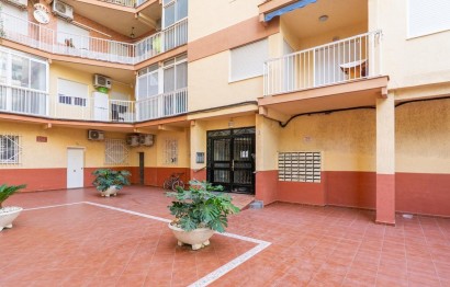 Resale - Apartment / flat - Santa Pola - Club nautico