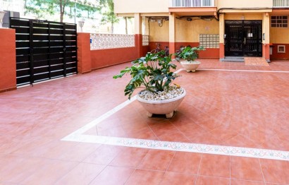 Resale - Apartment / flat - Santa Pola - Club nautico