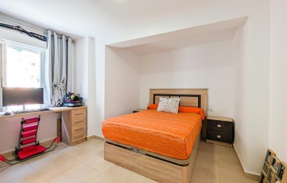 Resale - Apartment / flat - Santa Pola - Centro