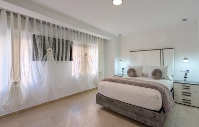 Resale - Apartment / flat - Santa Pola - Centro