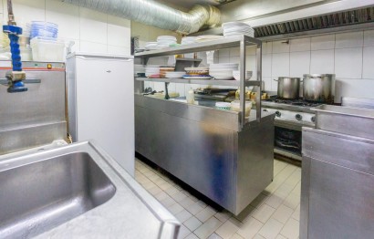 Resale - Commercial - Arenales del Sol