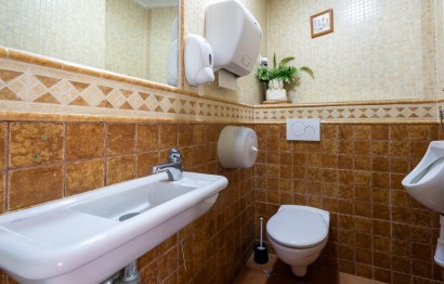 Resale - Commercial - Arenales del Sol