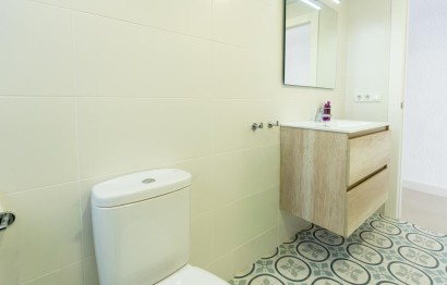 Resale - Apartment / flat - Santa Pola - Centro